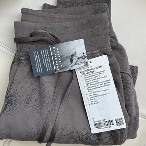 LULULEMON Warm Down Jogger Thread Dye ROVER Black 7/8 Length Lounge SIze 6